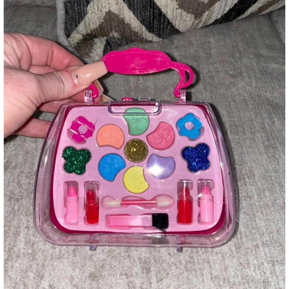 play makeup
